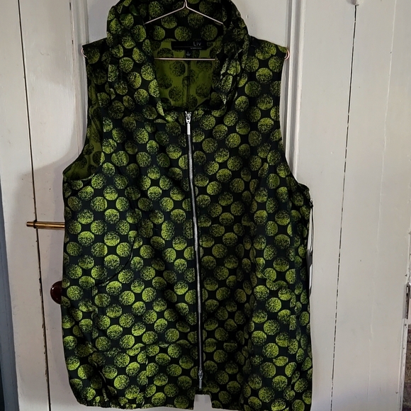 LIV by Habitat Sleeveless Jacket - Picture 1 of 5